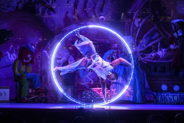 Photos: MOIPEI Returns to AES Indiana Yuletide Celebration  Image