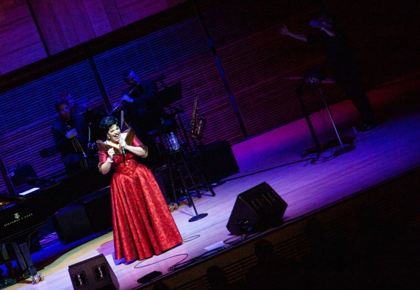 Review: Debbie Wileman Presents a Festive JUDY GARLAND - WE NEED A LITTLE CHRISTMAS at Carnegie Hall  Image