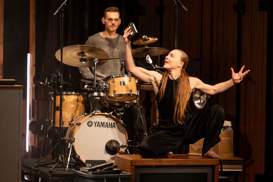Photos: First Look at IS IT THURSDAY YET? at the Perelman Performing Arts Center Image