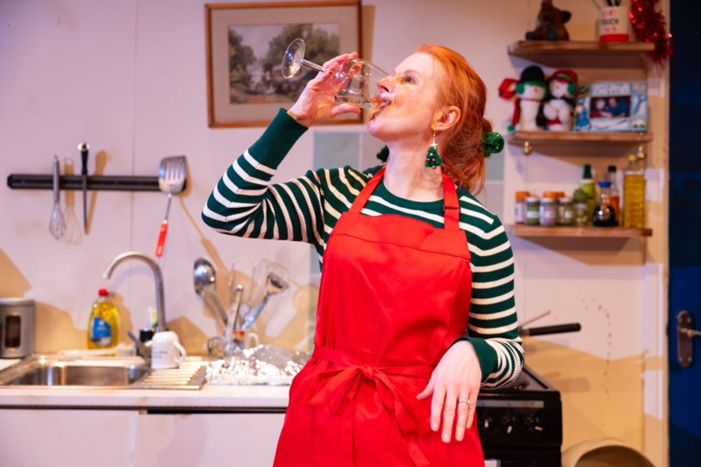 Review: 21 ROUND FOR CHRISTMAS, Park Theatre  Image