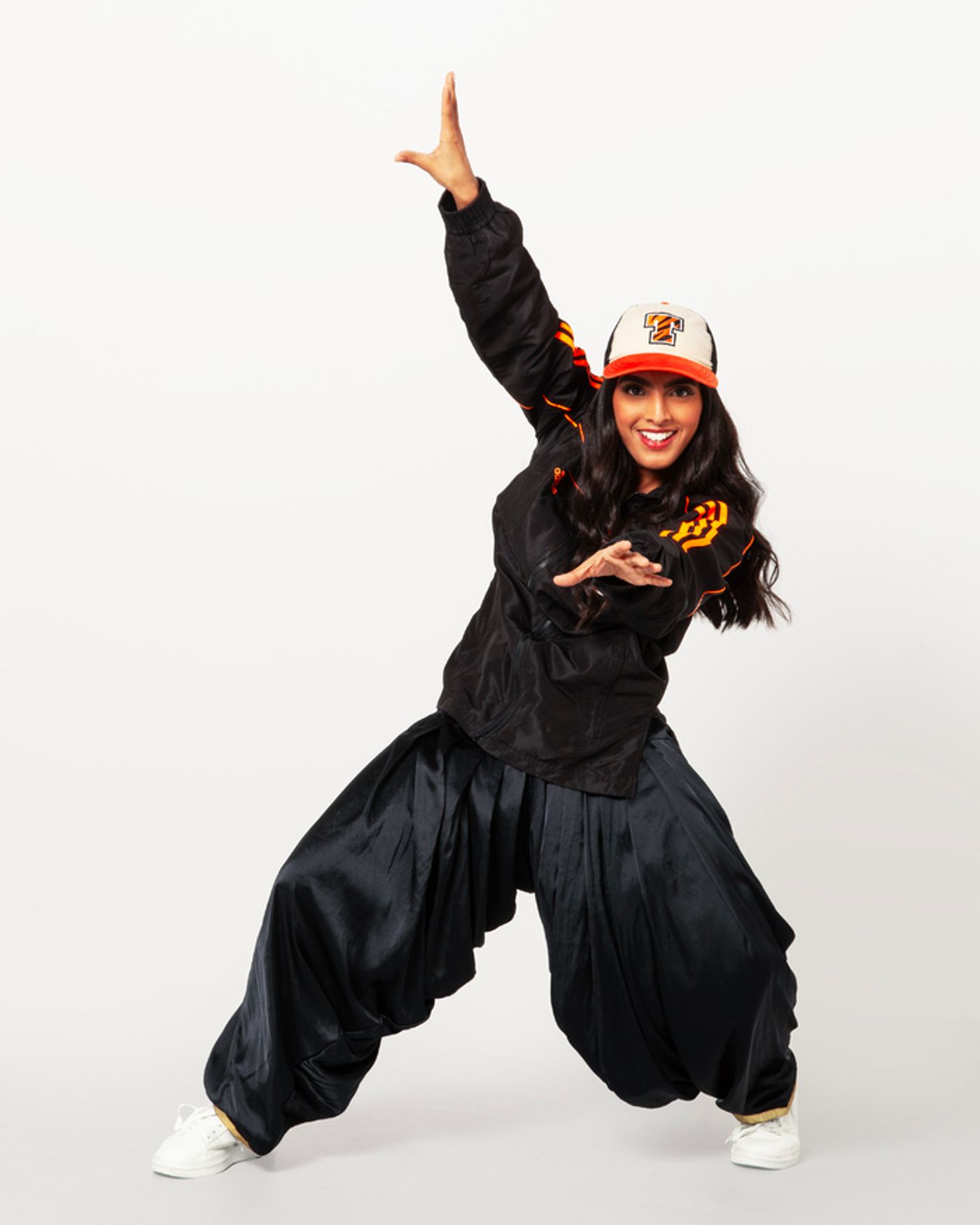 Photos/Video: First Look at the UK Premiere of BHANGRA NATION at Birmingham Rep; Cast Revealed!  Image