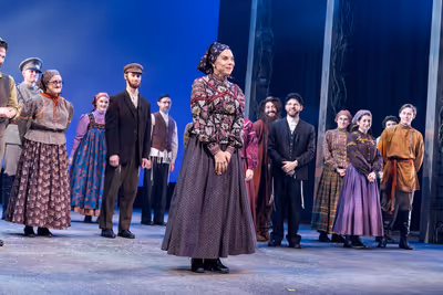Jill Abramovitz as Golde with the company Photo