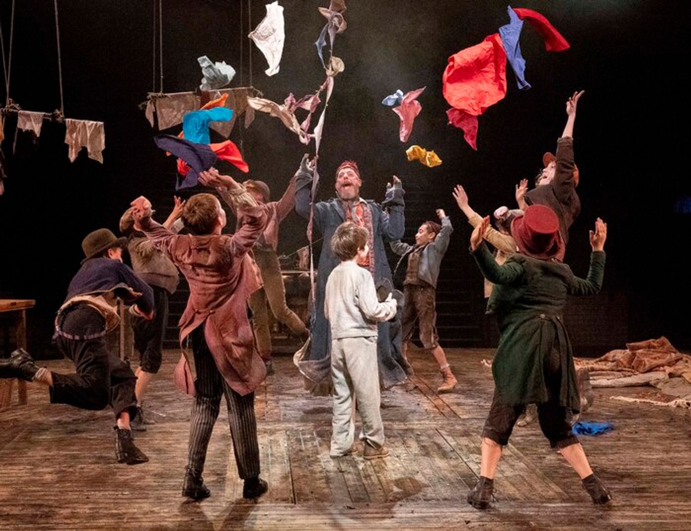 Video/Photos: First Look At OLIVER! At Leeds Playhouse  Image