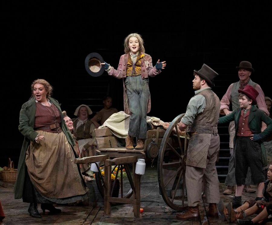 Video/Photos: First Look At OLIVER! At Leeds Playhouse Image