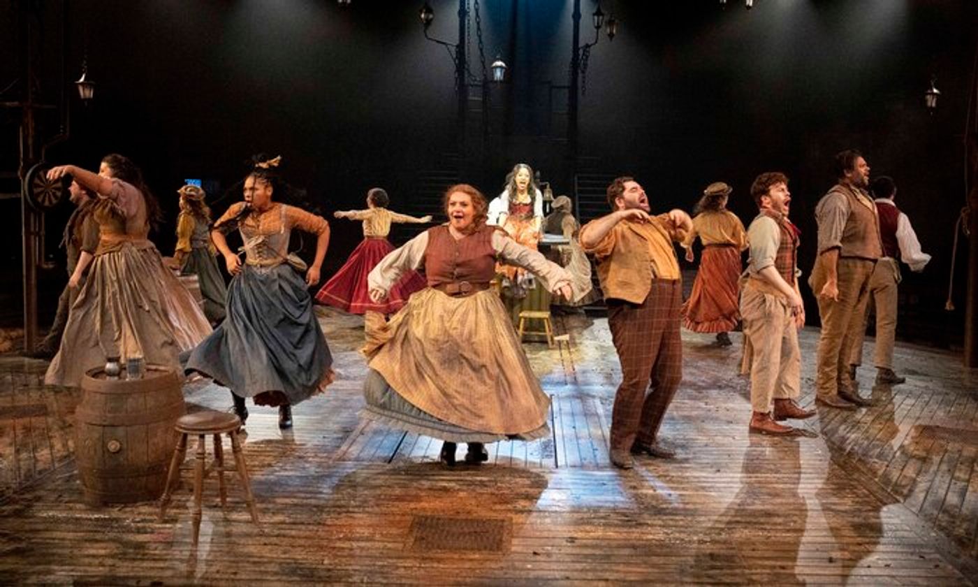 Video/Photos: First Look At OLIVER! At Leeds Playhouse  Image