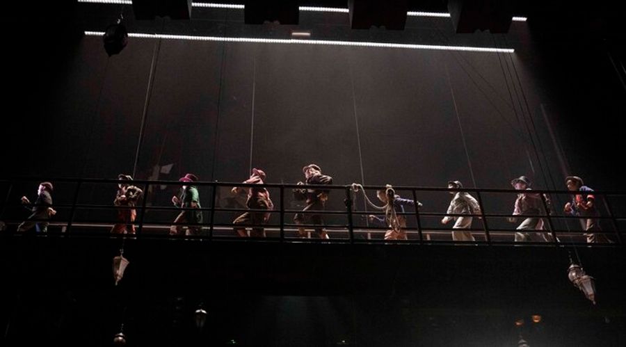 Video/Photos: First Look At OLIVER! At Leeds Playhouse Image