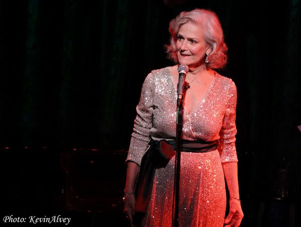 Photos: Karen Mason Celebrates Christmas at Birdland  Image