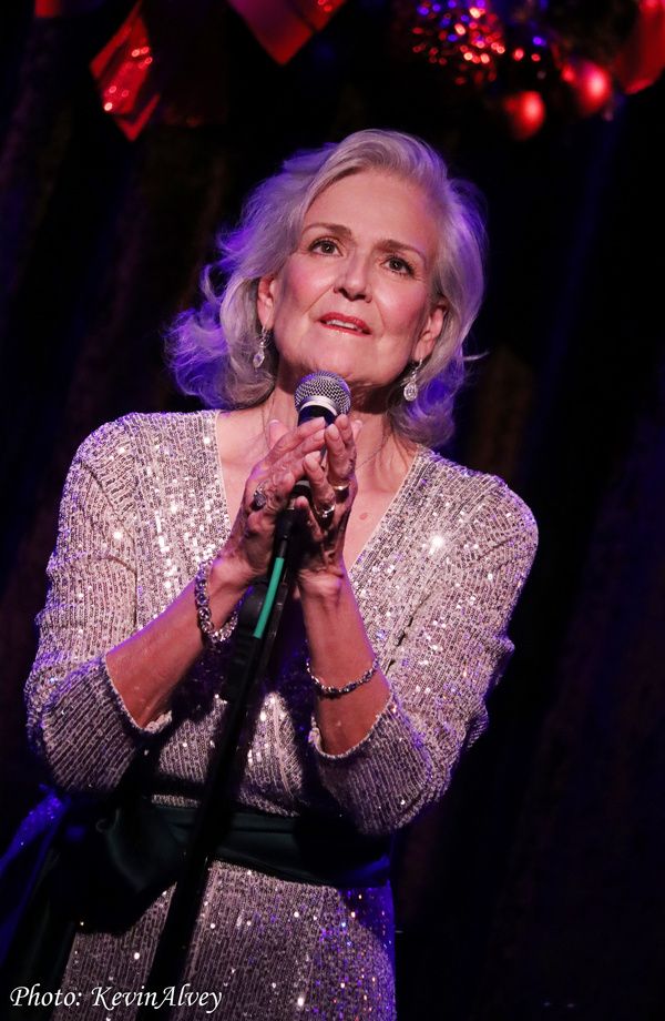 Photos: Karen Mason Celebrates Christmas at Birdland  Image