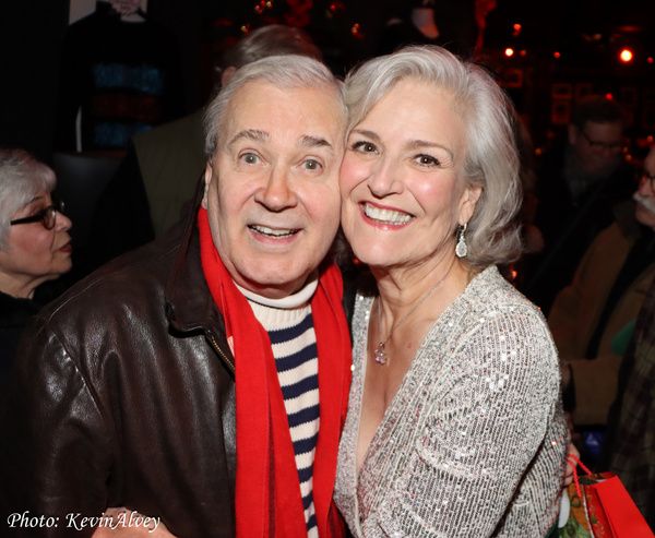 Photos: Karen Mason Celebrates Christmas at Birdland  Image
