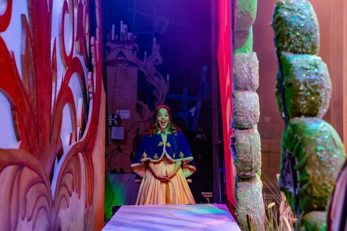 Photos: Behind The Scenes of Wolverhampton Grand's SNOW WHITE Panto  Image