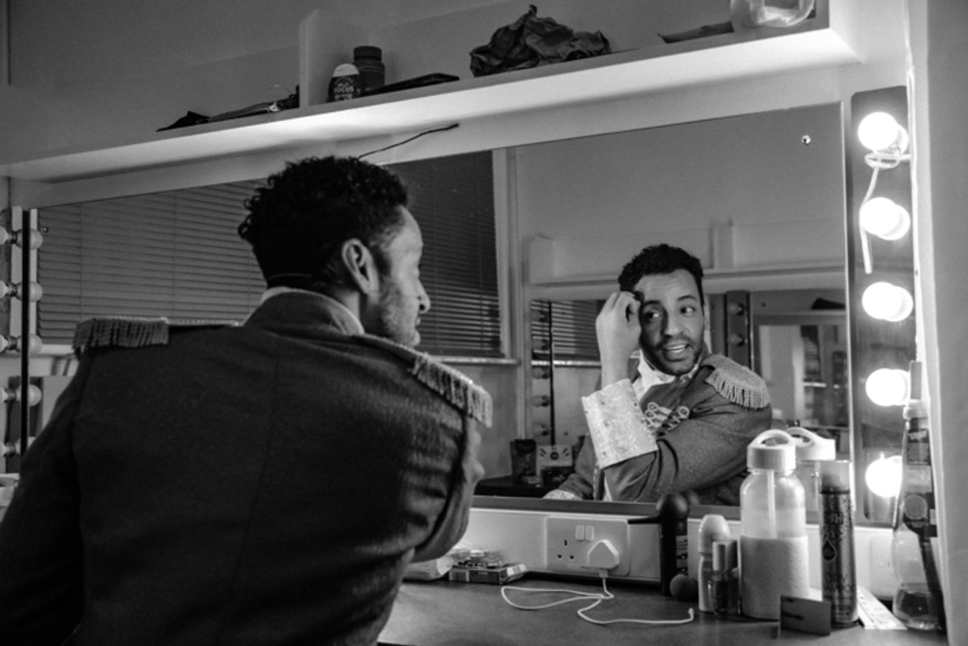 Photos: Behind The Scenes of Wolverhampton Grand's SNOW WHITE Panto  Image