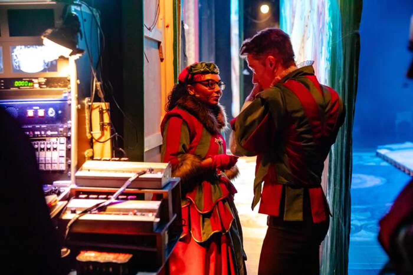 Photos: Behind The Scenes of Wolverhampton Grand's SNOW WHITE Panto  Image