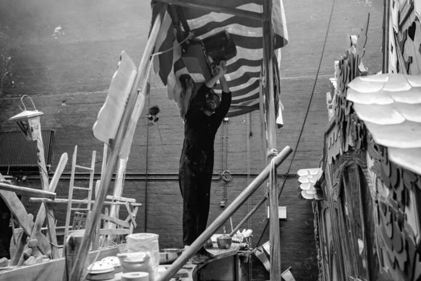 Photos: Behind The Scenes of Wolverhampton Grand's SNOW WHITE Panto  Image