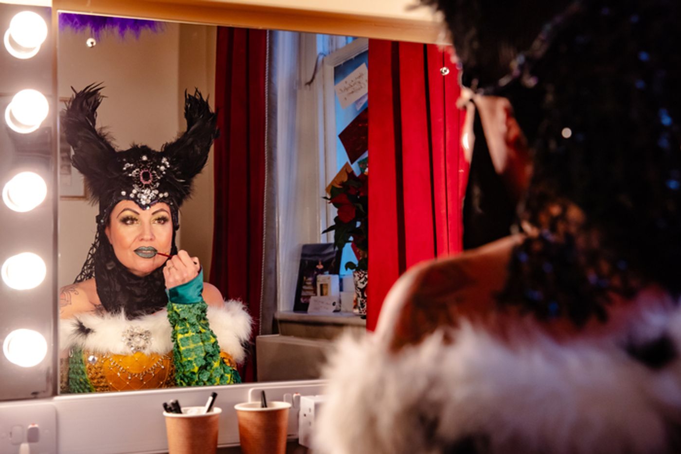 Photos: Behind The Scenes of Wolverhampton Grand's SNOW WHITE Panto  Image