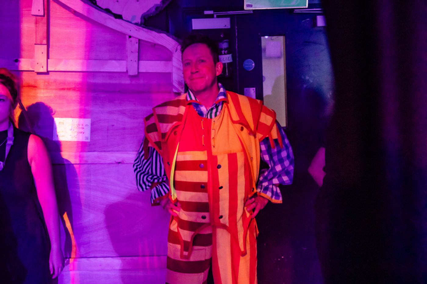 Photos: Behind The Scenes of Wolverhampton Grand's SNOW WHITE Panto  Image