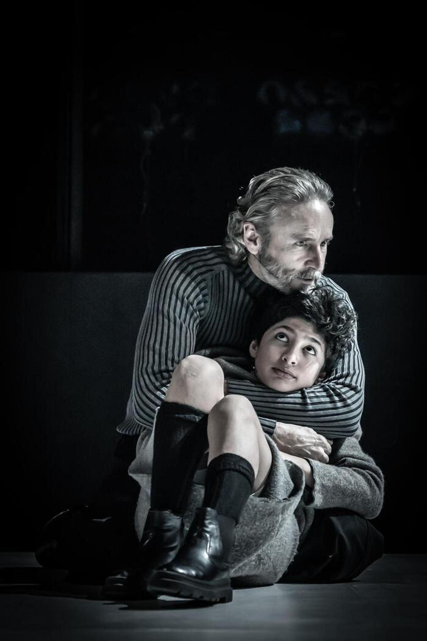 Photos: First Look at David Tennant and Cush Jumbo in MACBETH Photos: First Look at David Tennant and Cush Jumbo in MACBETH Image