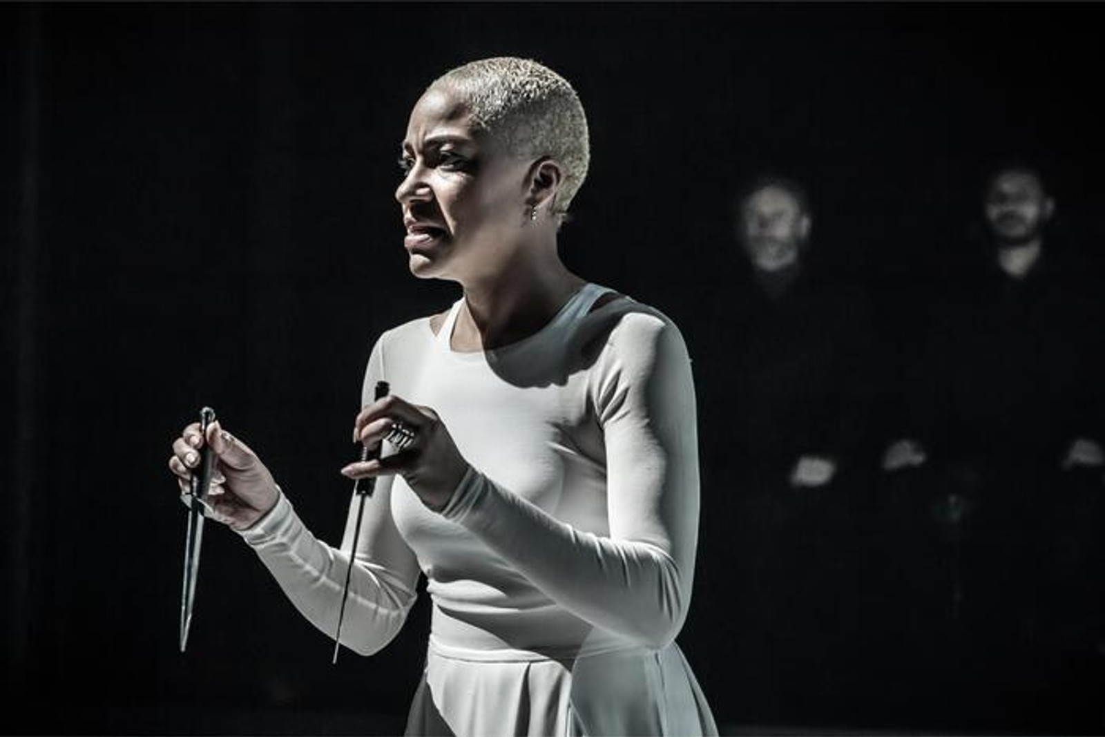 Photos: First Look at David Tennant and Cush Jumbo in MACBETH — photo 2 of 20