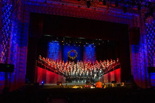 Photos: Gay Men's Chorus Of Los Angeles Preps For HOORAY FOR HOLIDAYS Concert  Image