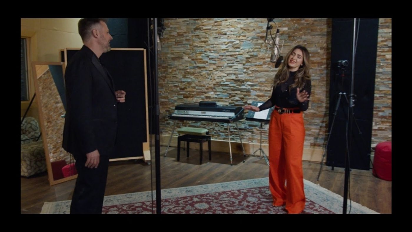 TV: Gerónimo Rauch y Pareli interpretan “Have Yourself a Merry Little Christmas”  Image