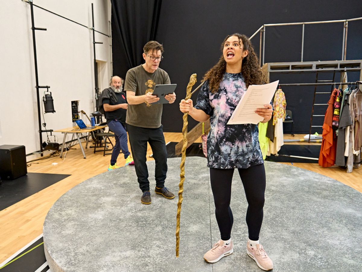 Jacoba Williams, background Toby Park & Aitor Basauri at Photos: Inside Rehearsal For Spymonkey's THE FROGS