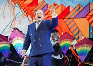 Jason Alexander Photo