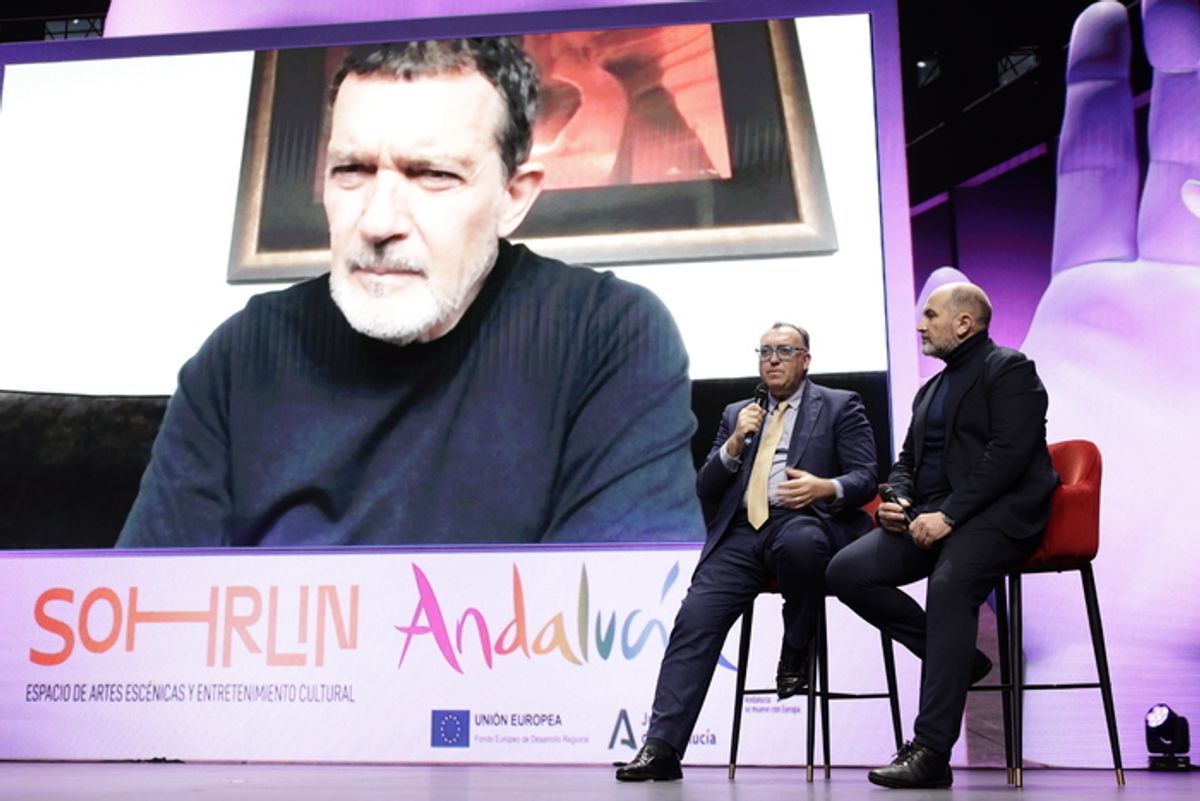 Antonio Banderas, Arturo Bernal Bergua y Domingo Merlín at 
