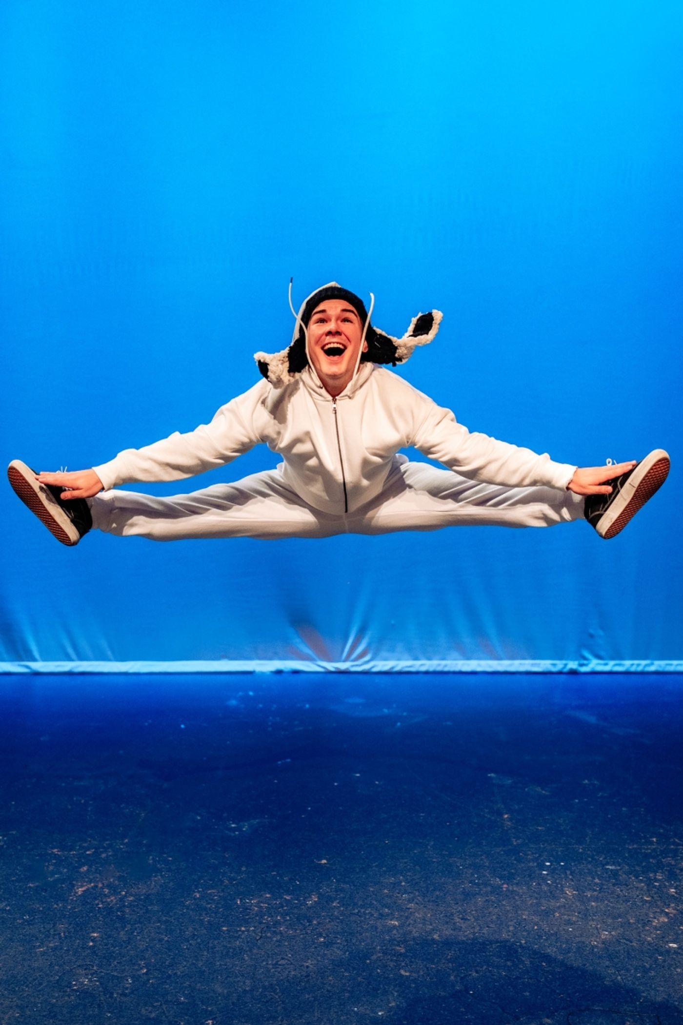 Interview: Choreographer Bethany White Shares the Magic of A CHARLIE BROWN CHRISTMAS at Queensbury Theatre  Image