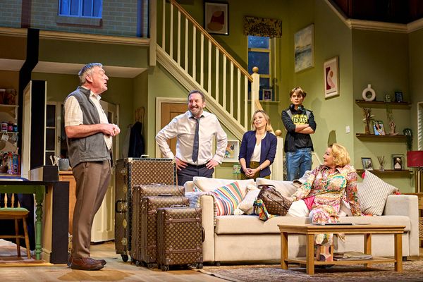 Nick Sampson, Lee Mack, Sarah Alexander, Jem Matthews, and Frances Barber Photo