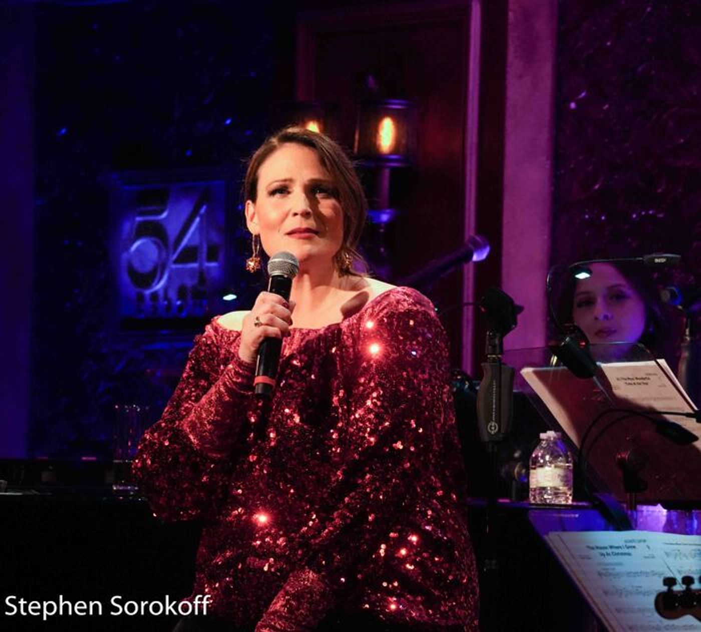 Photos: Lisa Howard Brings Her Holiday Special to 54 Below  Image