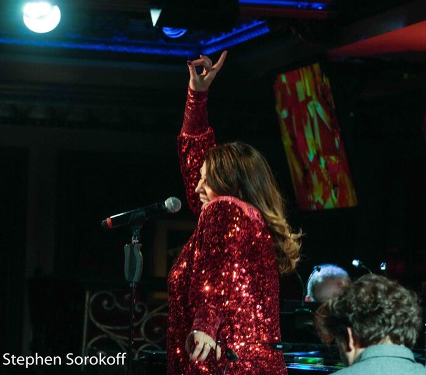Photos: Lisa Howard Brings Her Holiday Special to 54 Below  Image