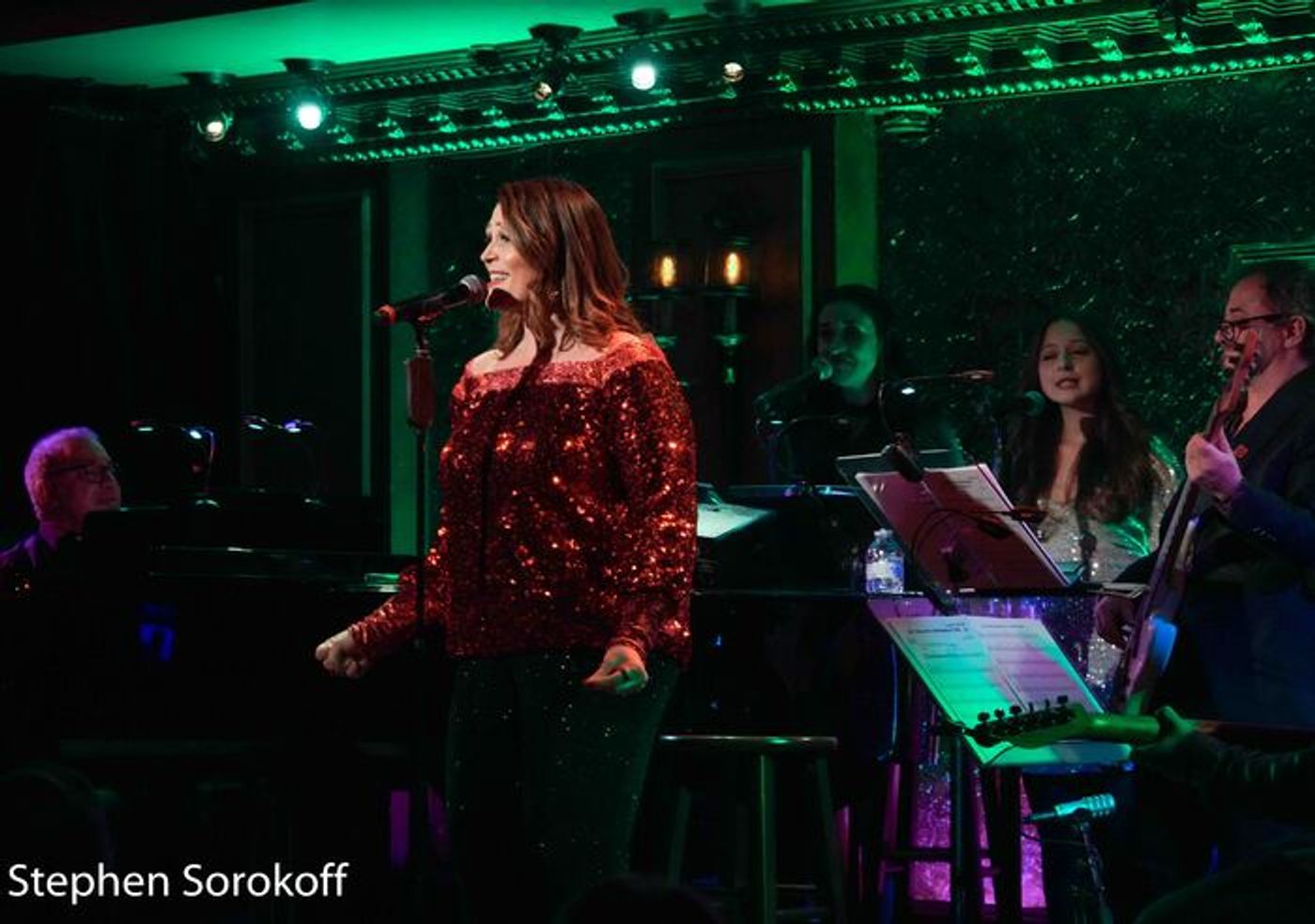 Photos: Lisa Howard Brings Her Holiday Special to 54 Below  Image