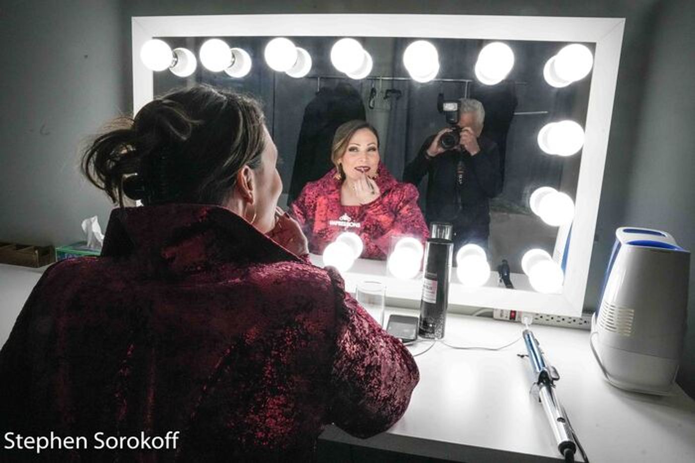 Photos: Lisa Howard Brings Her Holiday Special to 54 Below  Image
