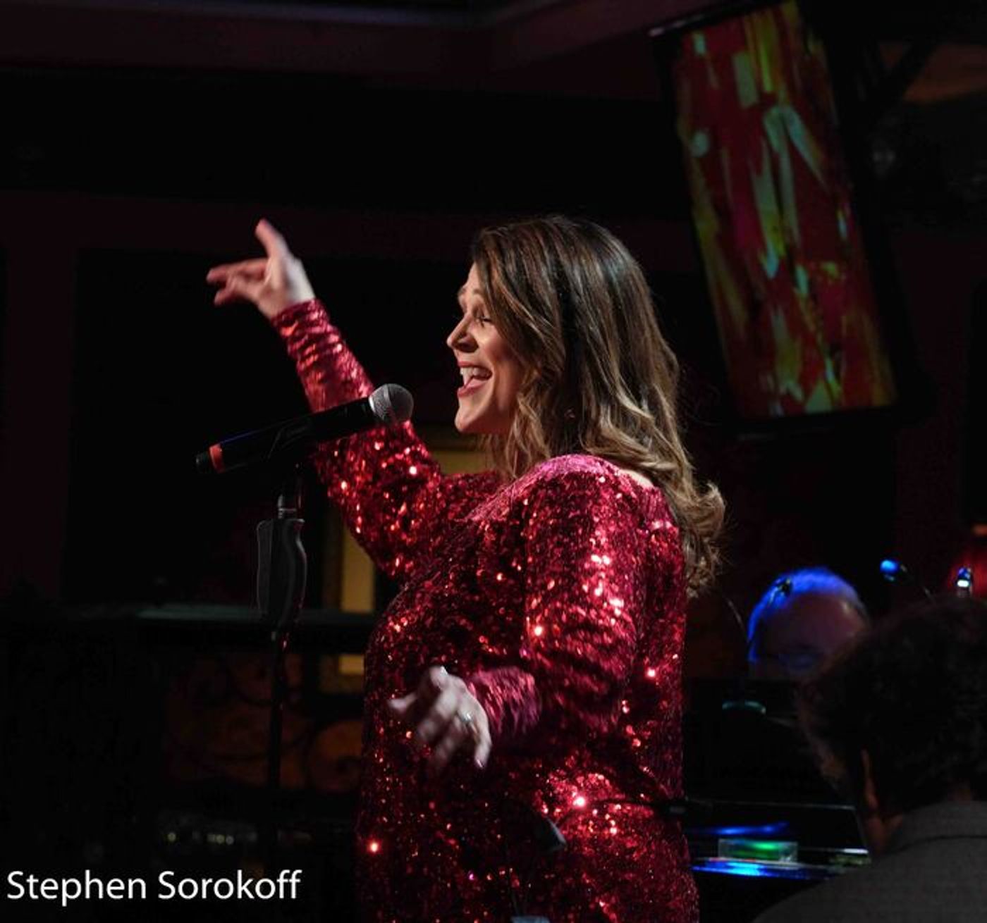 Photos: Lisa Howard Brings Her Holiday Special to 54 Below  Image