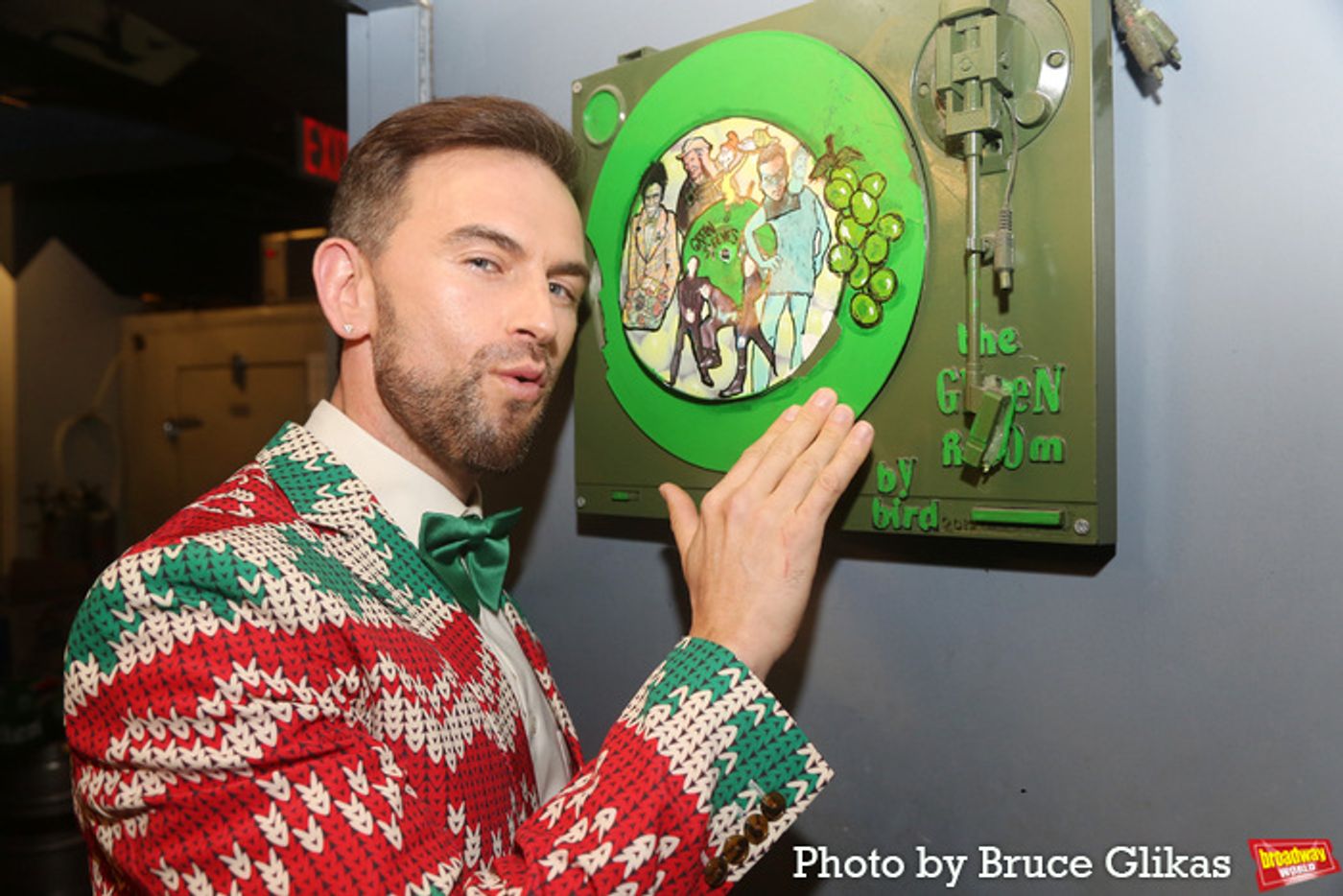 Photos: Go Inside Daniel Reichard's MR. CHRISTMAS: A Holiday Celebration at The Cutting Room  Image