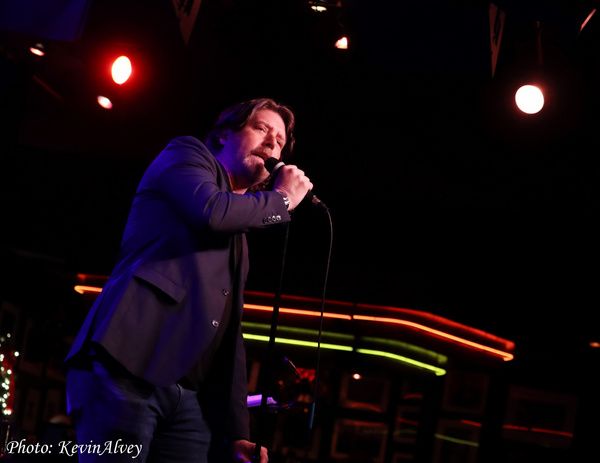 Photos: James Barbour Celebrates The Holidays At Birdland Jazz  Image