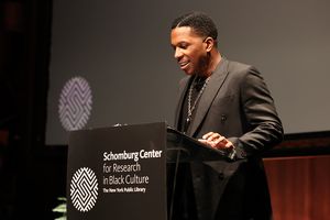 Leslie Odom, Jr., Photo