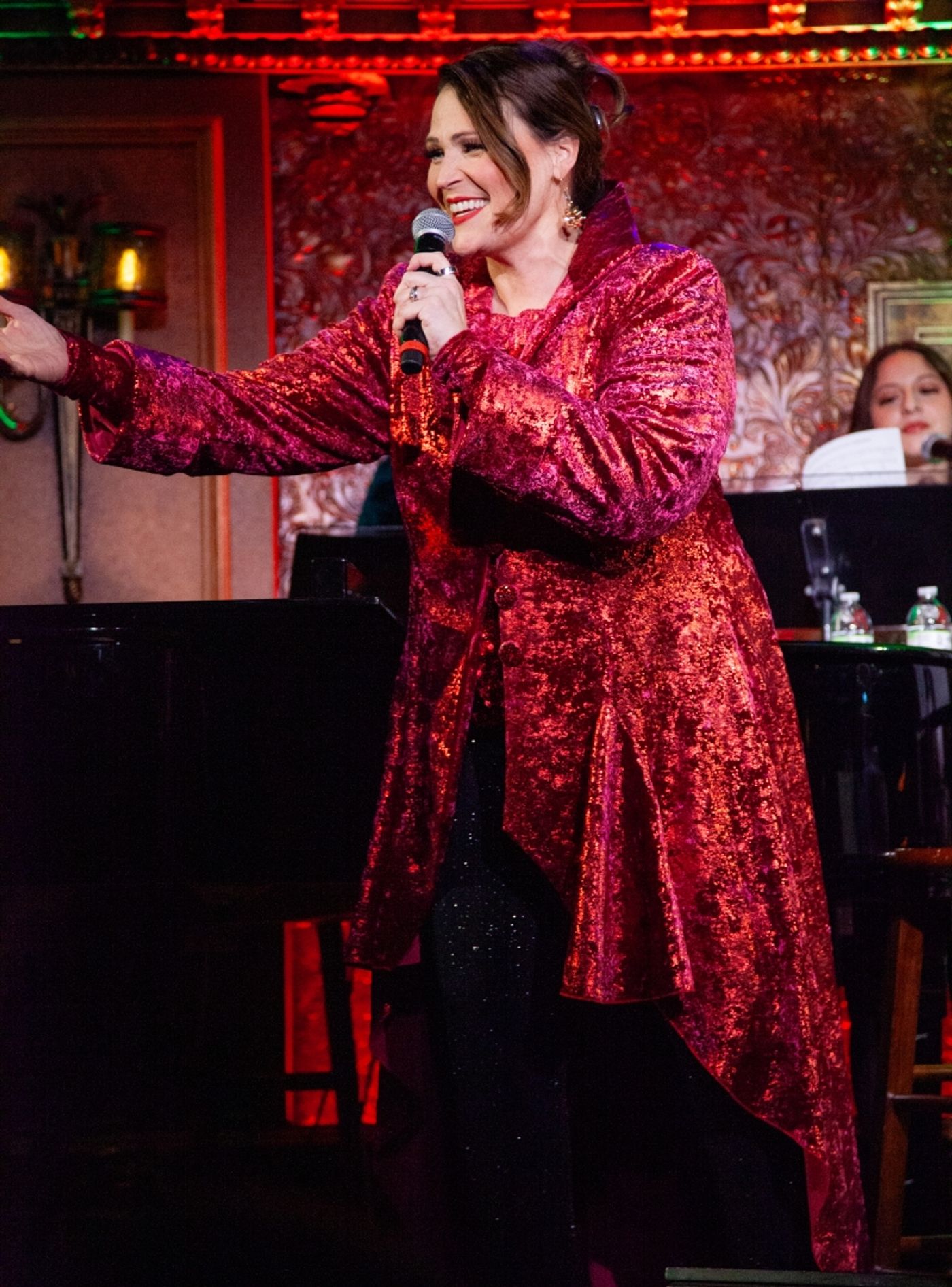 Review: LISA HOWARD'S HOLIDAY SPECIAL! At 54 Below NOT a Cookie Cutter Christmas Show!  Image