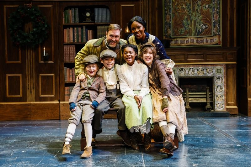 Review: A CHRISTMAS CAROL at TheatreSquared Puts a Creative Spin to The Storytelling  Image
