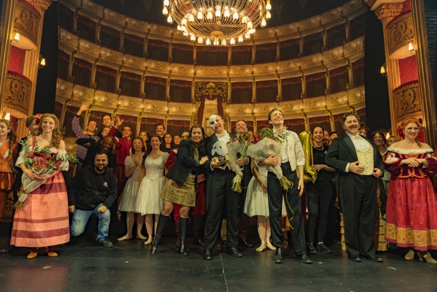 Photos: EL FANTASMA DE LA ÓPERA Celebra 100 Funciones  Image