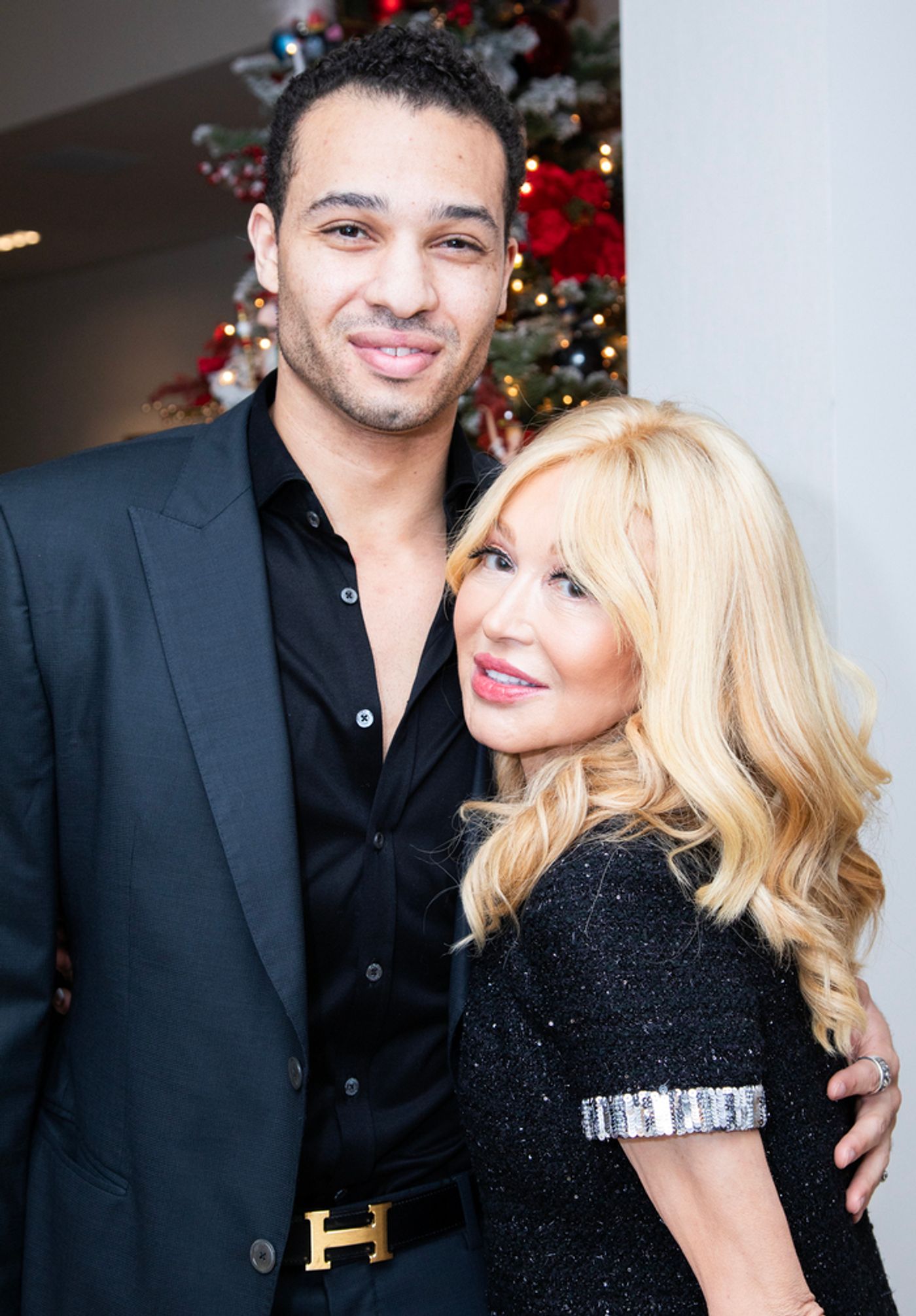 Photos: Go Inside the Holiday Soiree At Segerstrom Center for the Arts  Image