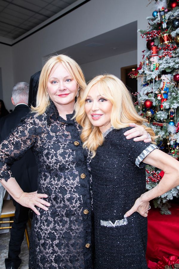 Britt Meyer, Elizabeth Segerstrom  Photo