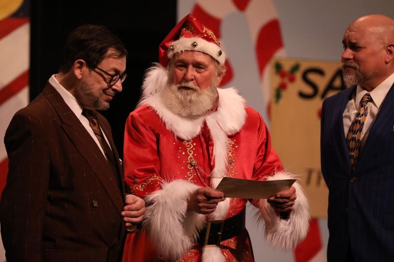 Review: MIRACLE ON 34TH STREET at Argenta Community Theatre  Image