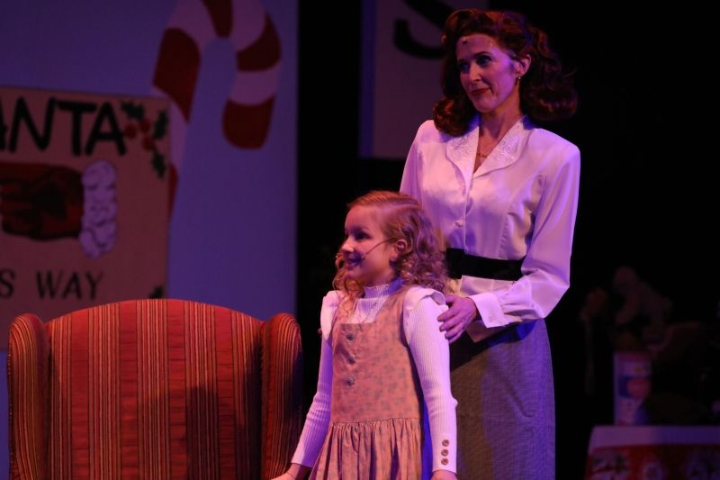 Review: MIRACLE ON 34TH STREET at Argenta Community Theatre  Image