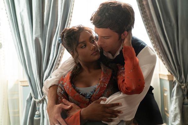Simone Ashley as Kate Sharma, Jonathan Bailey as Anthony Bridgerton Photo