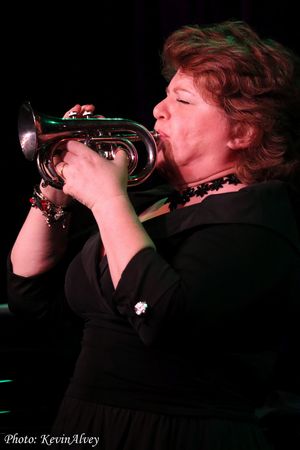 Klea Blackhurst Photo