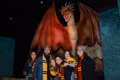 Dan Fogler, Betsy Kaplan, Zoe Kaplan, Shari Fogler, Edie Fogler and Franny Fogler  Photo