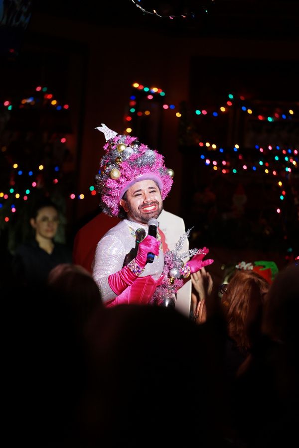 Photos: JOE ICONIS' CHRISTMAS EXTRAVAGANZA Lights Up 54 Below With Unprecedented Holiday Cheer  Image