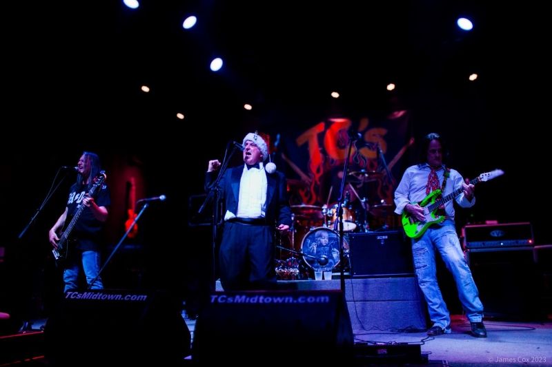 Review: RYAN AND SHARPE'S CHRISTMAS THINGY at TCs Midtown Grill  Image