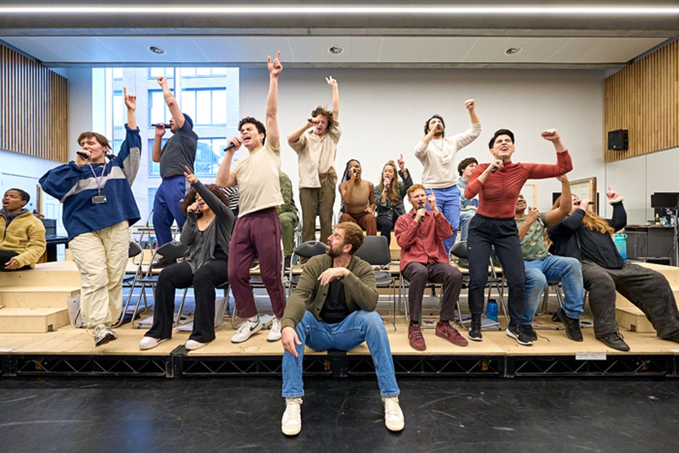 Photos: Inside Rehearsals for JUST FOR ONE DAY at The Old Vic  Image