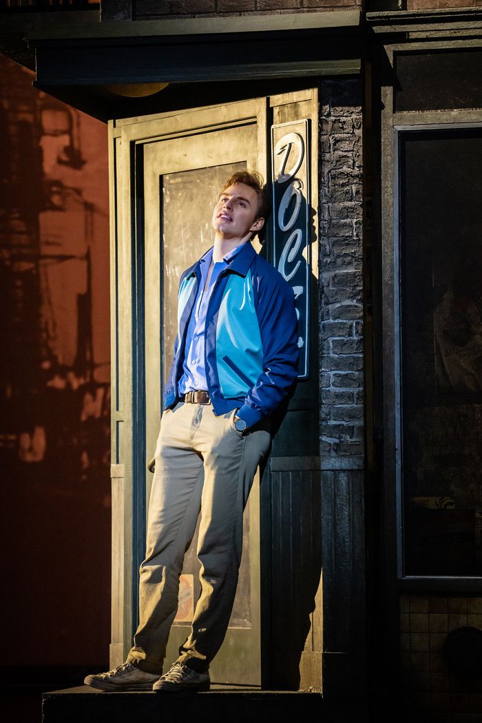 Photos: Get A First Look At The WEST SIDE STORY International Tour — photo 1 of 9
